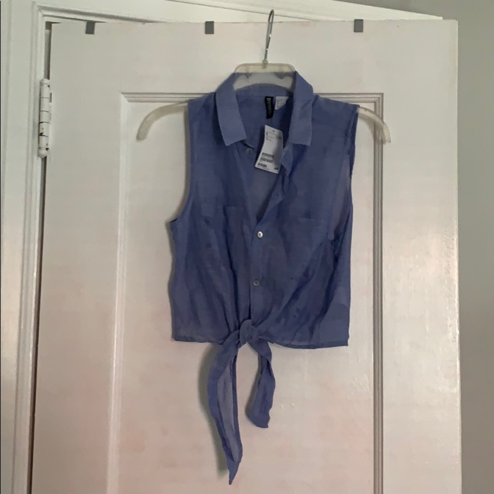 H&M sleeveless crop top